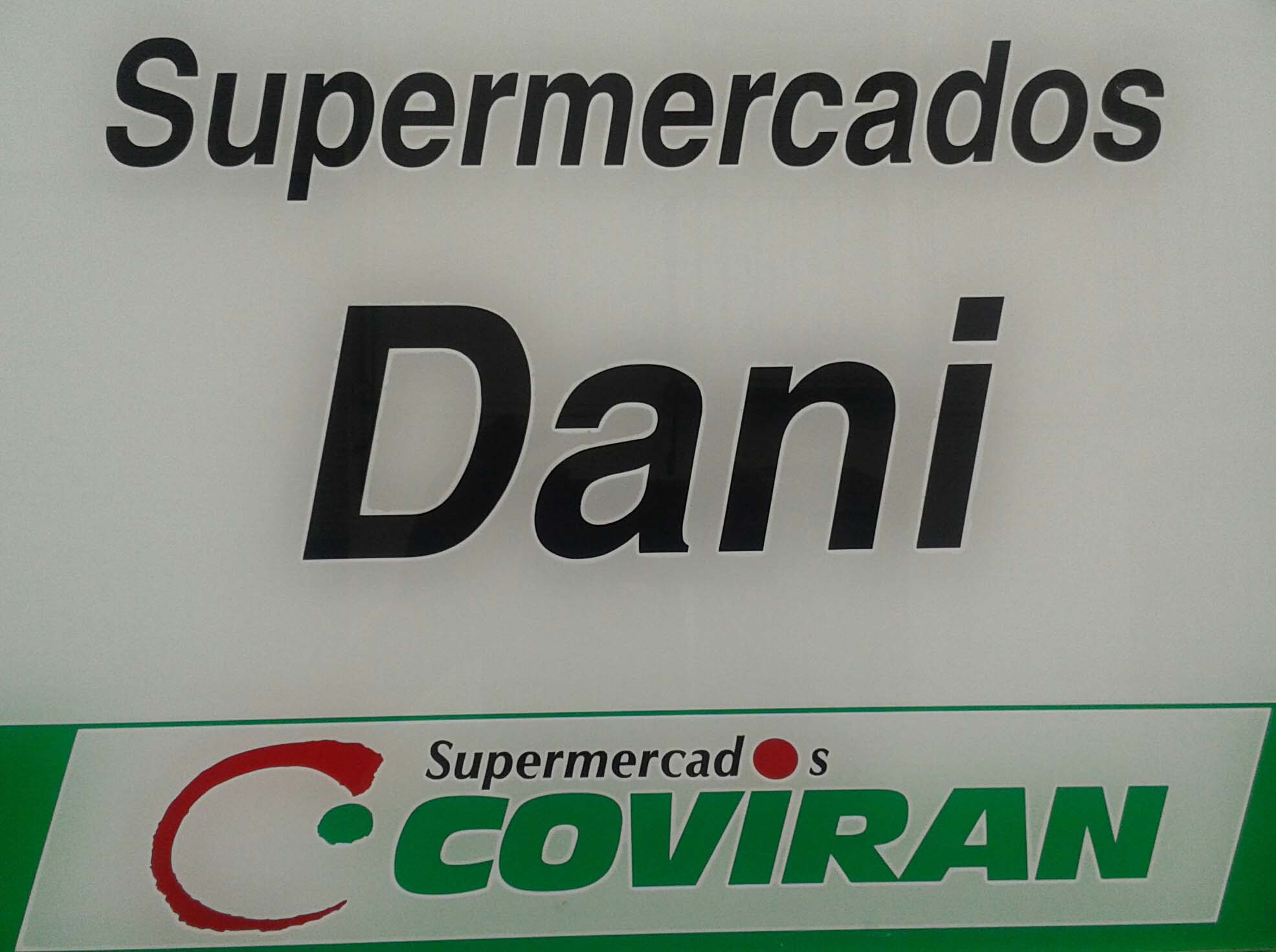 Cartel del supermercado Dani